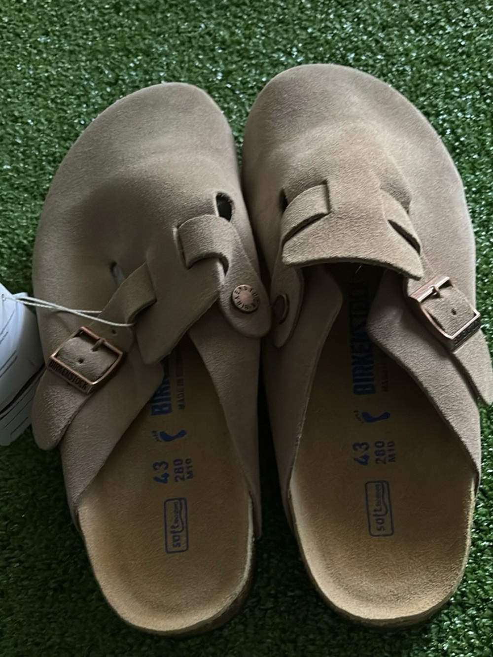 Birkenstock-Inspired Women's Suede Clogs in Taupe